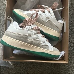 NWOT Steven Madden Sneakers